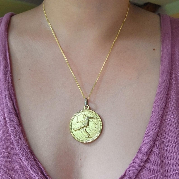 Vintage Gold Soccer Football Medallion Necklace - Picture 4 of 8
